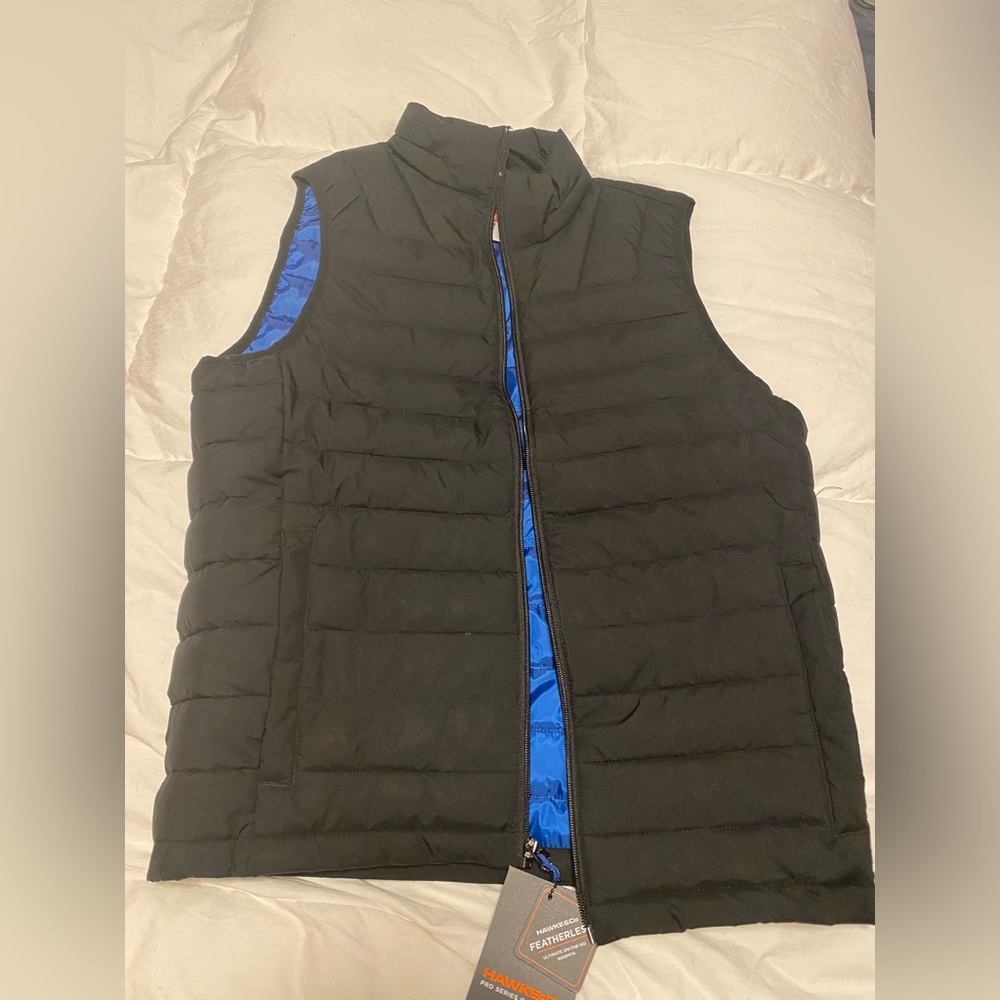 Hawke & co performance vest size small